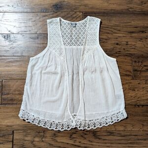 aerie boho crochet lace trim vest off white size XS/S